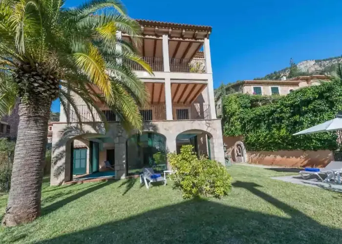 Villa With Private Pool In Fornalutx