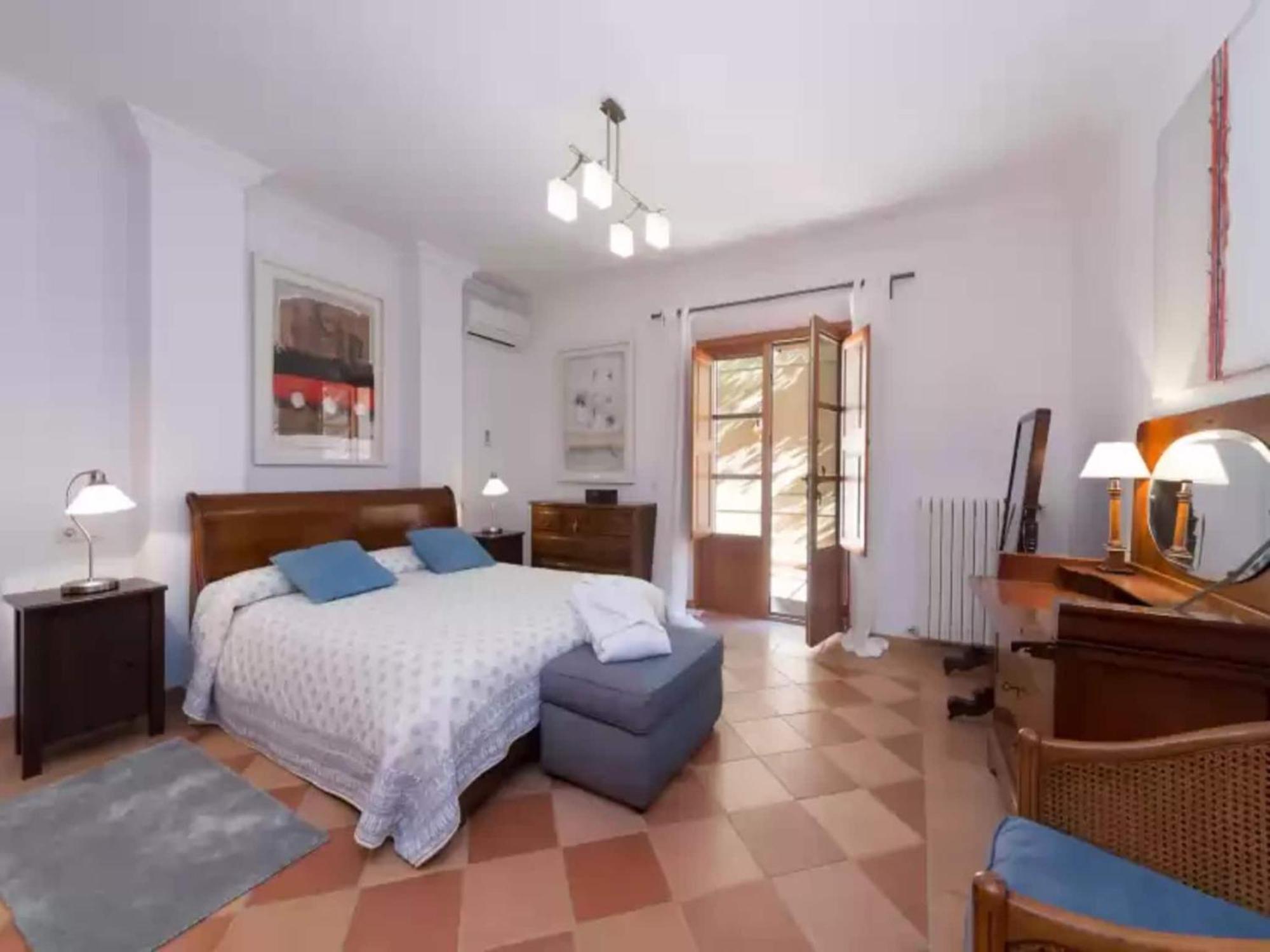 Villa With Private Pool In
