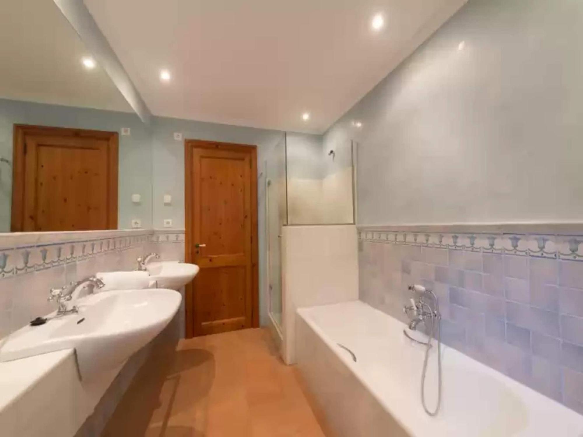 With Private Pool In *