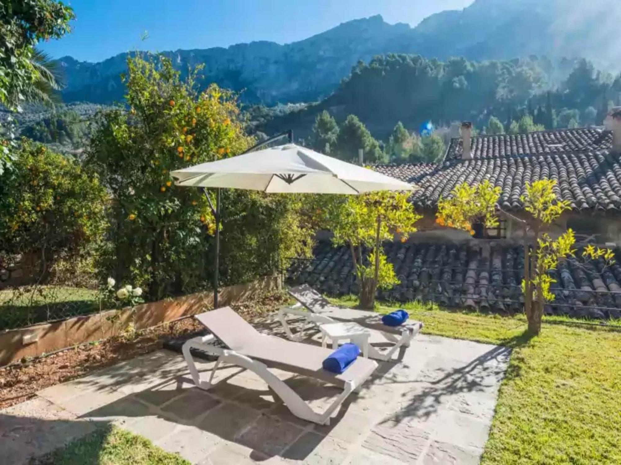 Villa With Private Pool In *