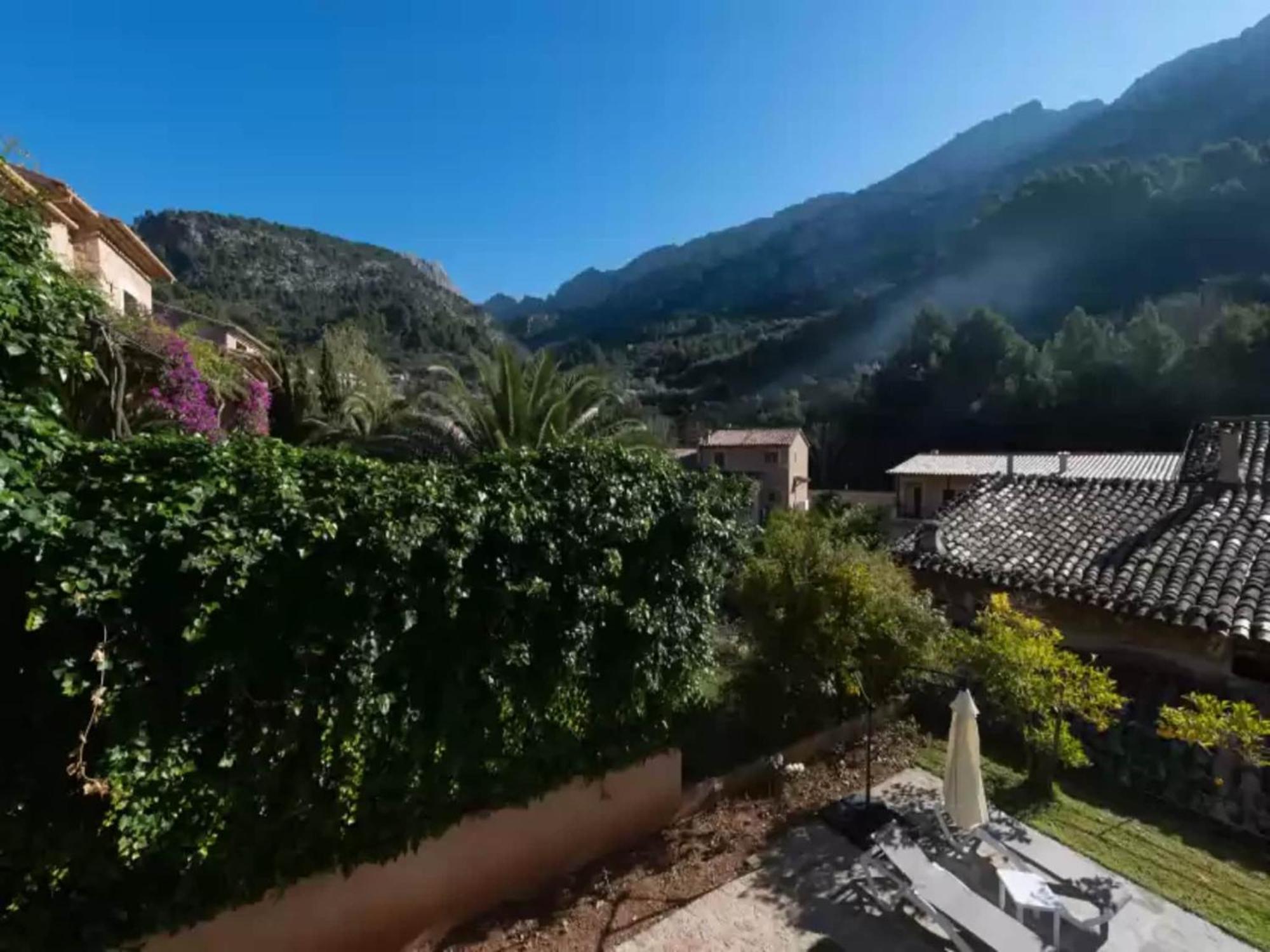 Villa With Private Pool In